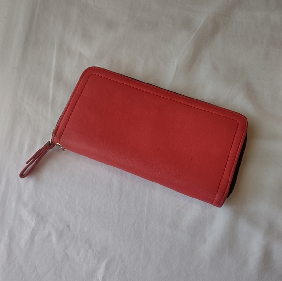 Jessica Simpson Red Wallet w/ Tan Interior - Picture 2 of 10